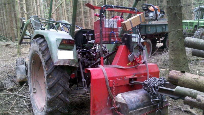 Forstausrüstung 1.jpg