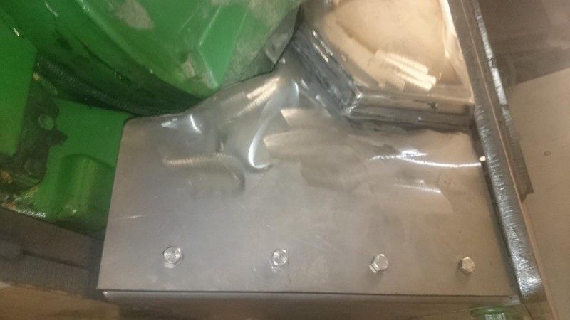 Hintere Abdeckung.jpg