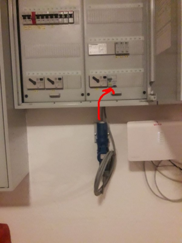 Einspeisung für Heizraum.jpg