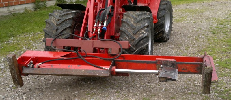 Holzspalter 2013.JPG