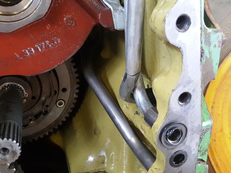 Getriebe Riss Leitung Kompr.jpg