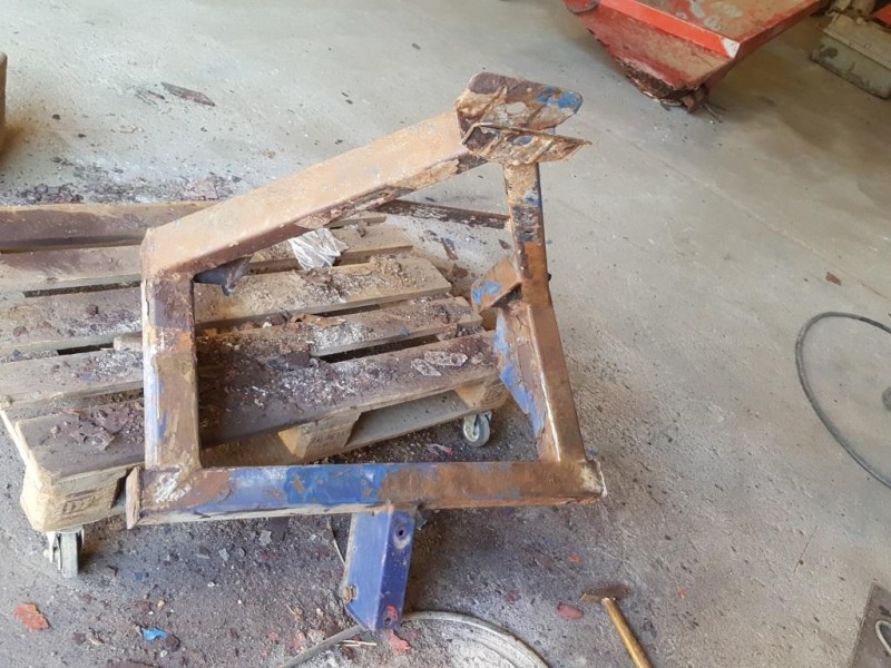 1, Träger Rost Streuer Komp.jpg