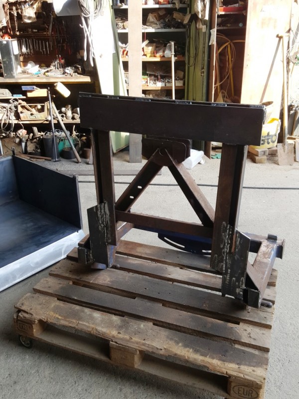 8, Träger Polterschiene von unten Komp.jpg