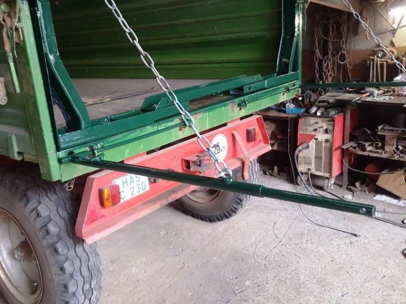 8. Lichthalterung 1 - Komp..jpg