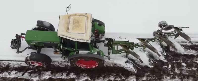 Schneepflüger von oben gesehen.JPG