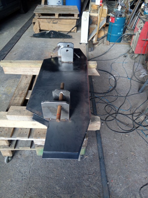 1. Deckel und Boden.jpg