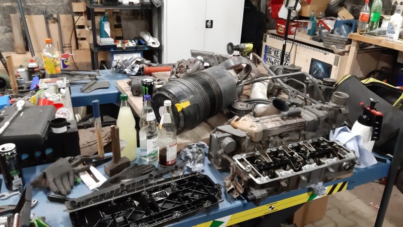 Motorüberholung 3.jpg