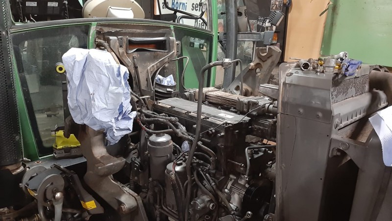 Motorüberholung 5.jpg