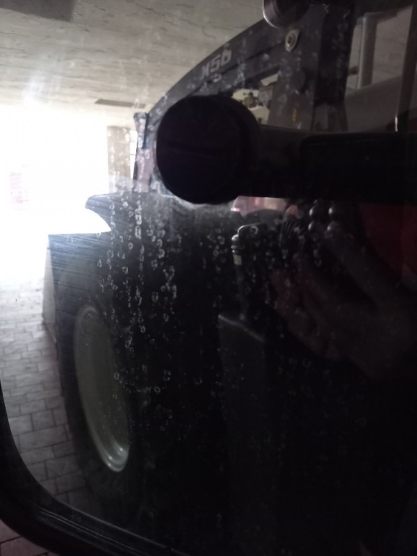 kalkflecken scheibe traktor.jpg