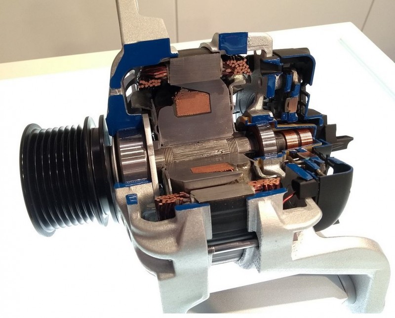 Schnittmodell Lichtmaschine.JPG