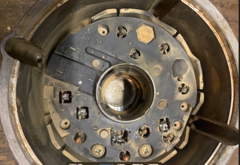 Diodenplatte Bosch Lichtmaschine Vorderseite.JPG