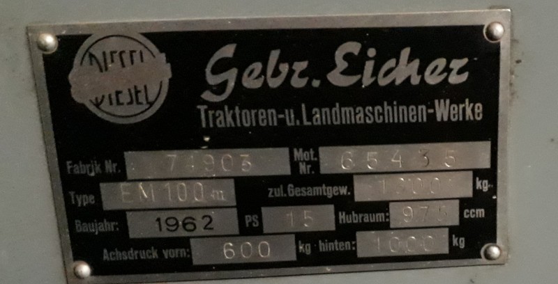 Typenschild Eicher.jpeg