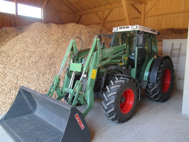 Teilfüllung mit Hackgut 2020.JPG