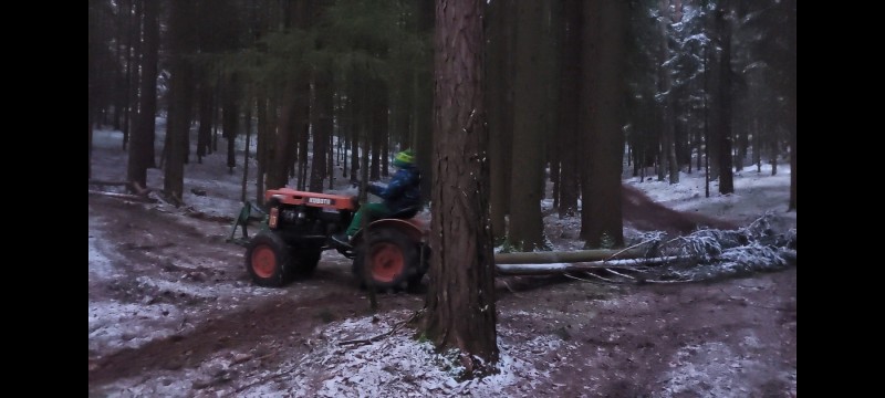 Screenshot_20250301_220856_Gallery k.jpg