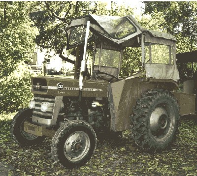 10-2006 Massey MF 133 Peko offen.jpg