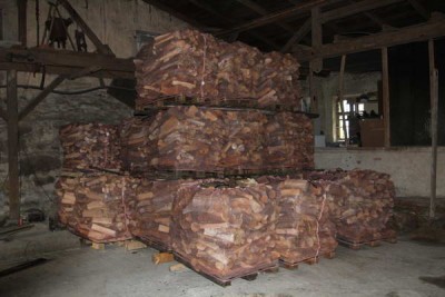 Netzsäcke auf Paletten.JPG