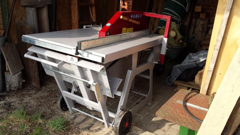 SägeTisch1.JPG