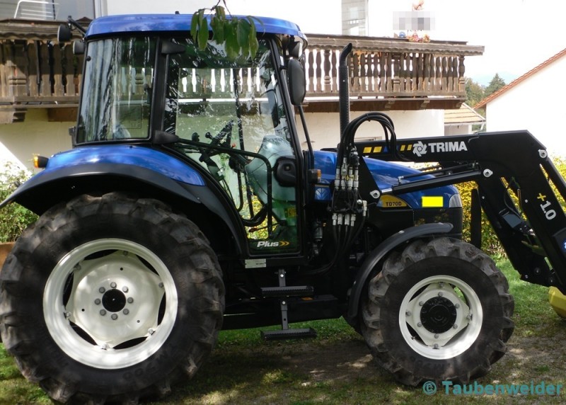 New Holland TD 70D (1).JPG