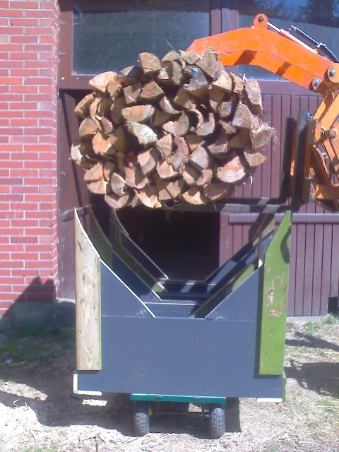 05 So in den Sägebock einlegen.jpg