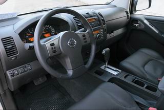 nissan_navara-02.jpg
