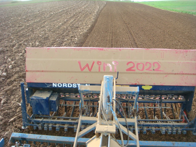 Weizensaat 2022 Bild 2.JPG