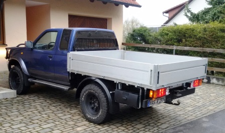 38. Neuer Aufbau links hinten.jpg