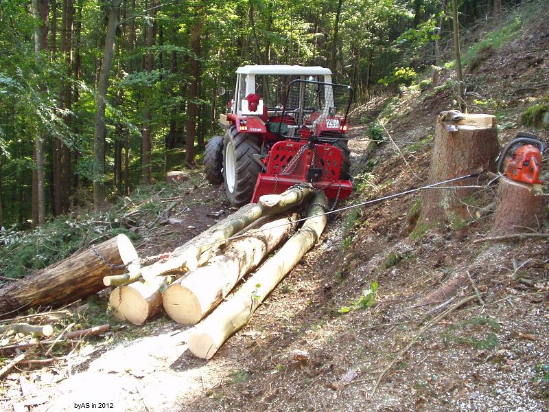 DKW_Beiseilen_aus_dem_Graben_P9170005_2.JPG